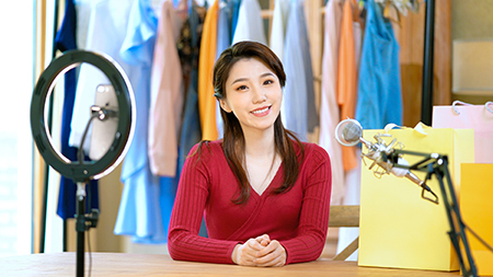 企業(yè)是怎樣靠網(wǎng)紅直播賣貨完成轉(zhuǎn)型數(shù)字化經(jīng)營的？